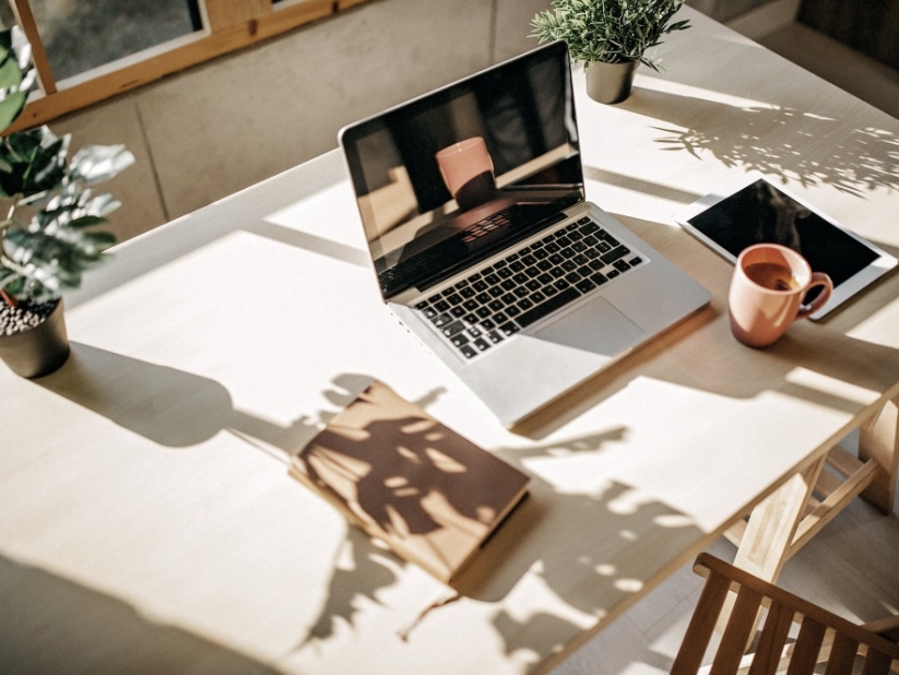 G82 Communicatie diensten - Kantoor