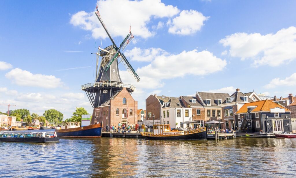 G82 Communicatie in Nederland