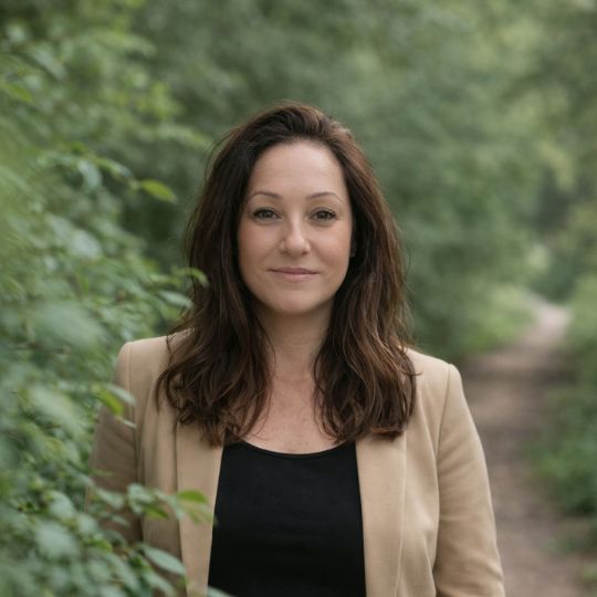 Elma Hadziomerovic - communicatieadviseur